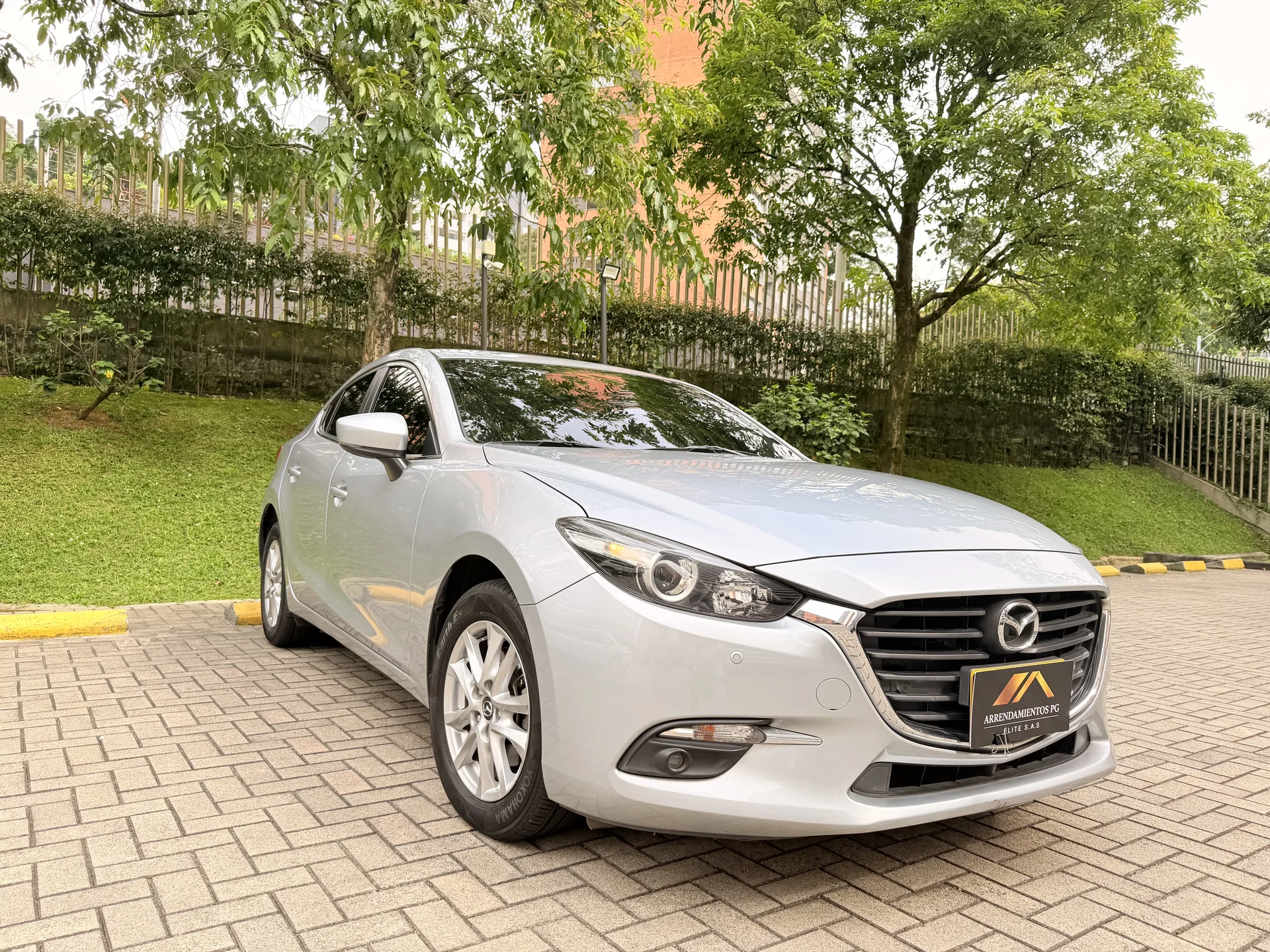 Mazda 3 Touring foto 3