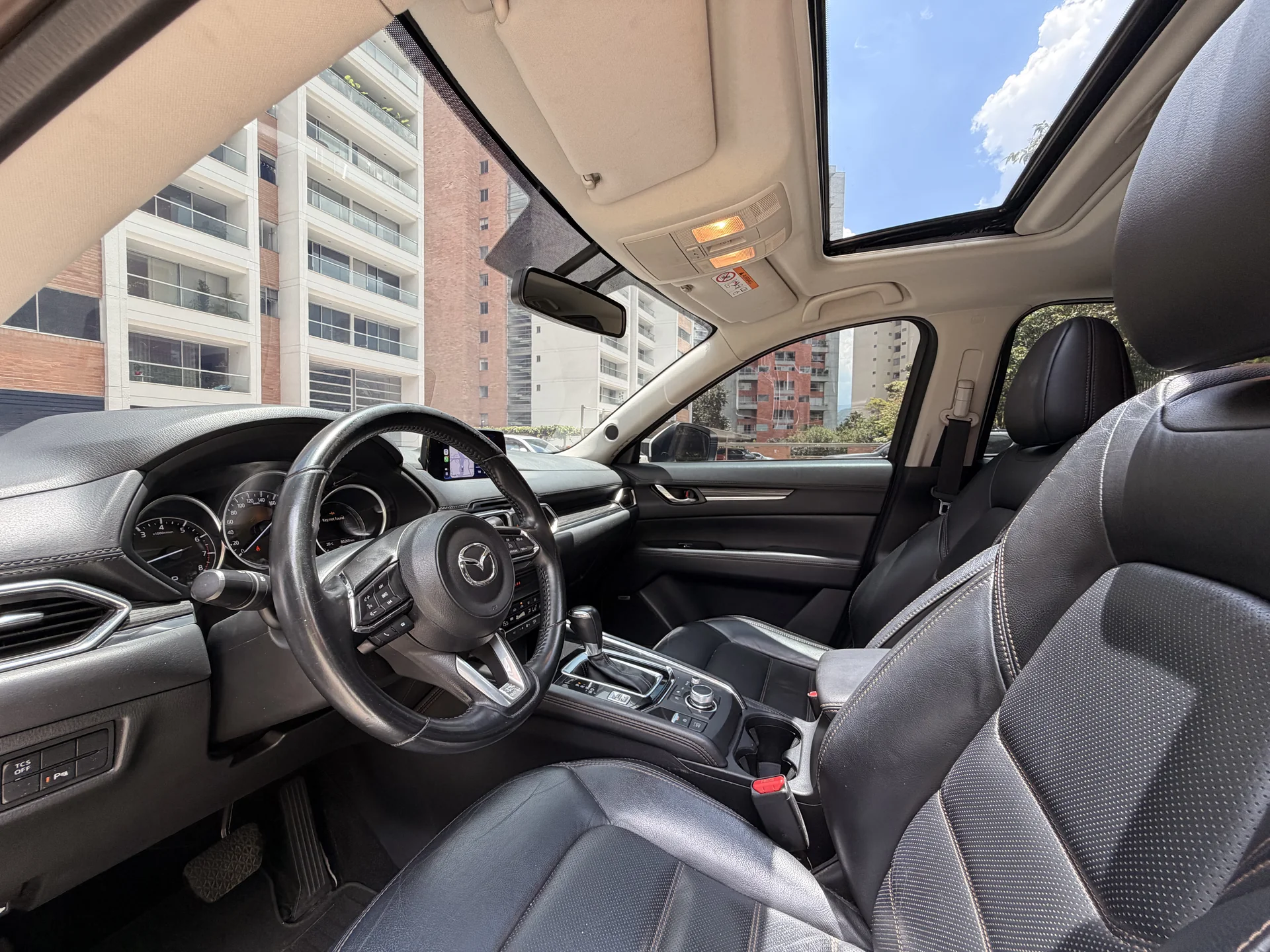 Alquiler Mazda CX-5 en Medellín - Foto 10