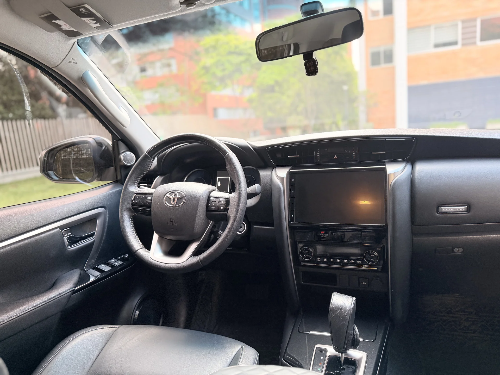 Toyota Fortuner Diesel foto 7