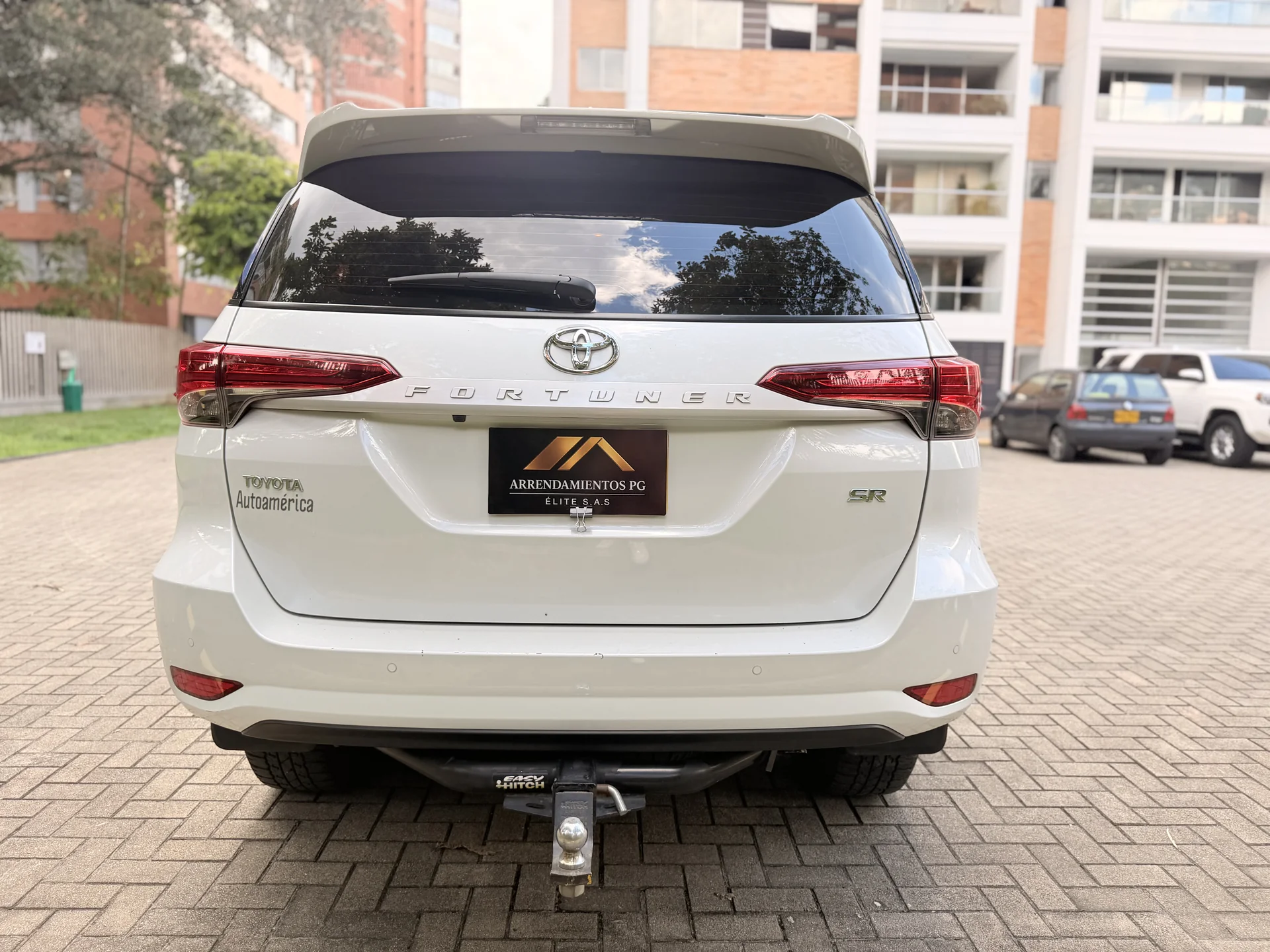 Toyota Fortuner Diesel foto 8