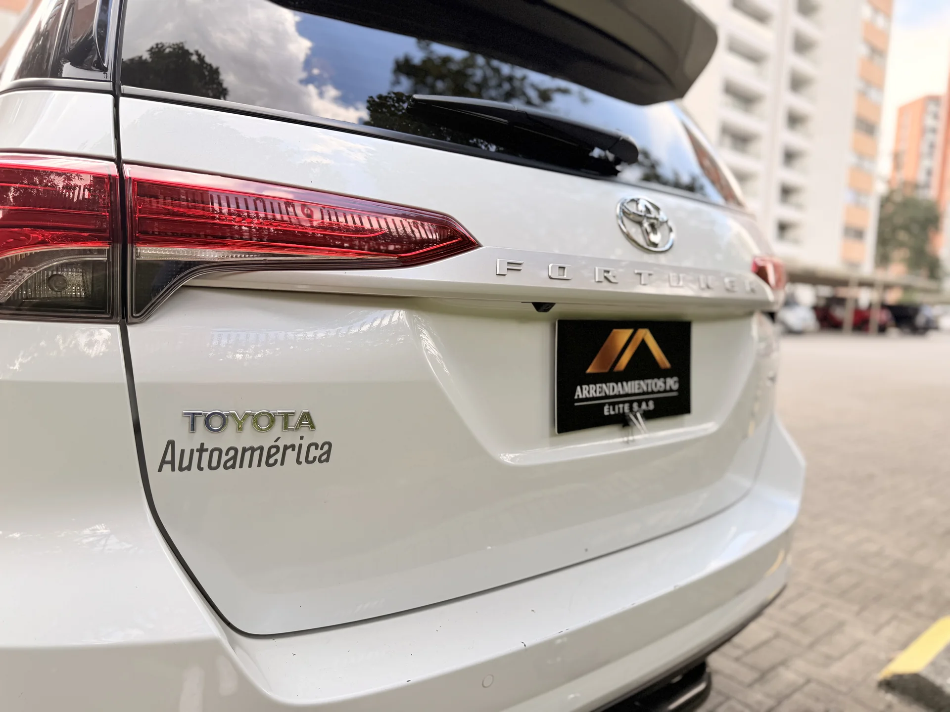 Toyota Fortuner Diesel foto 10